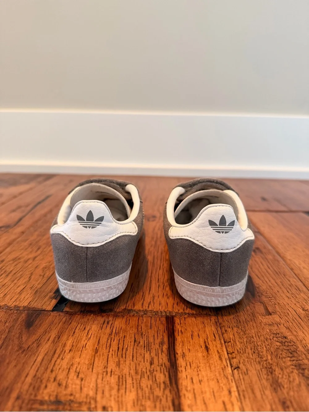 Adidas Toddler Boys Gazelle Suede Sneaker - Gray & White - Picture 4 of 7